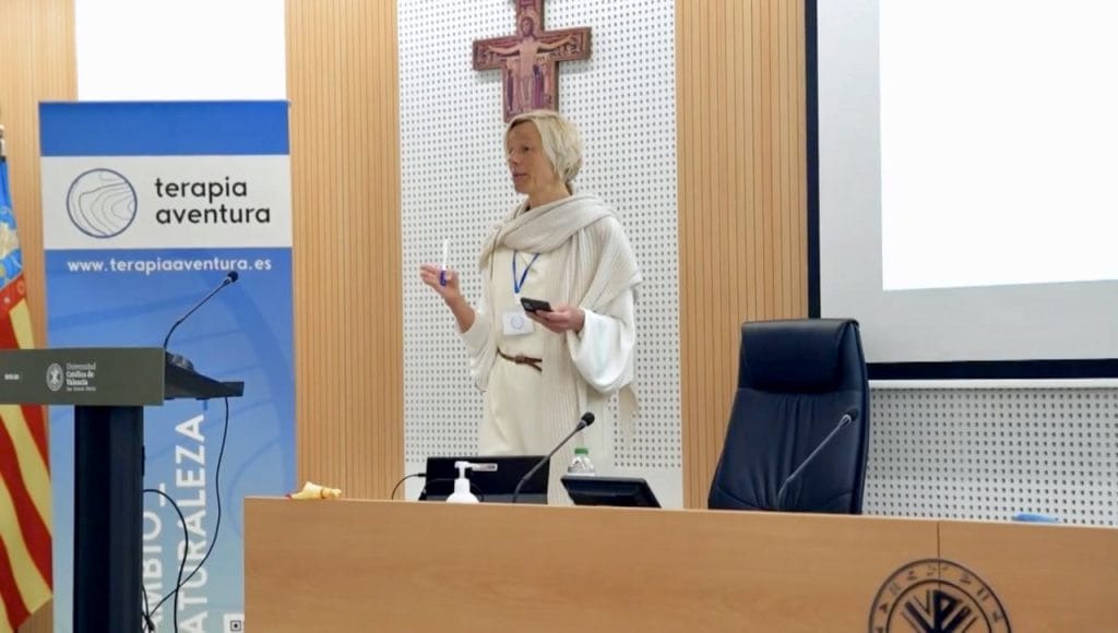 terapias basadas en la naturaleza-congreso valencia- simone tiemann -01